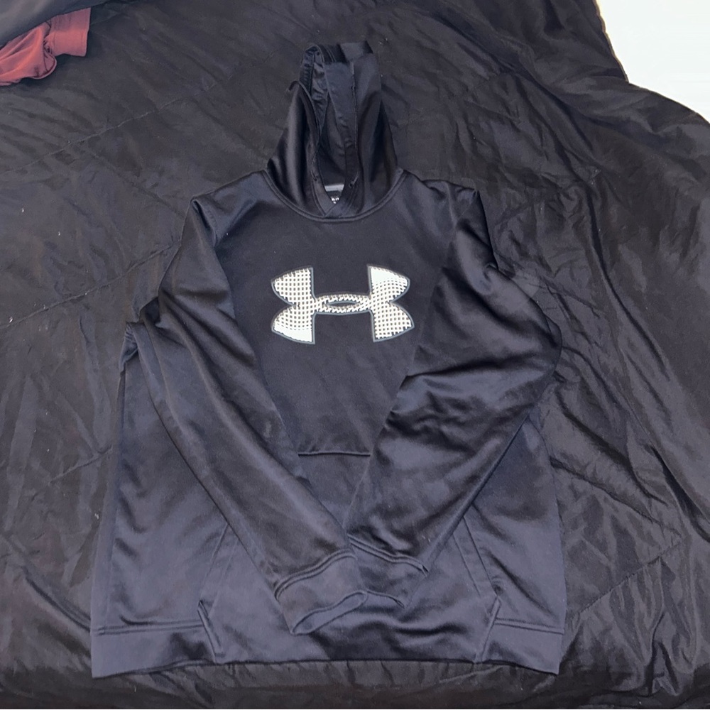 XL men’s under armour hoodie
